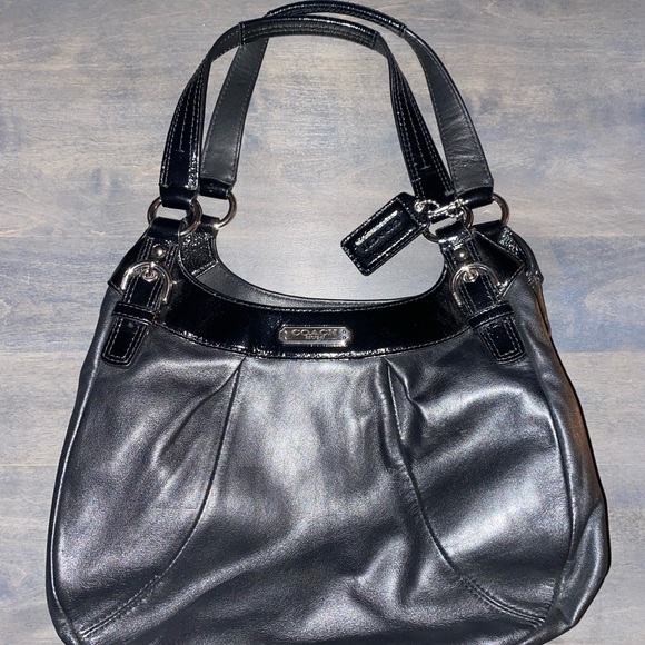 Coach Midnight Black Leather Shoulder Bag - Picture 2 of 2